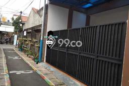 Rumah PREMIUM! area Cempaka Putih, Jakarta Pusat, LT 74m² LB 153m², BISA KPR Rumah PREMIUM! area Cempaka Putih, Jakarta Pusat, LT 74m² LB 153m², BISA KPR