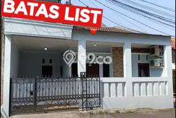 Jual Segera Rumah LT 75m² / LB 90m² di Lokasi Premium Cipayung, Jakarta Timur Jual Segera Rumah LT 75m² / LB 90m² di Lokasi Premium Cipayung, Jakarta Timur