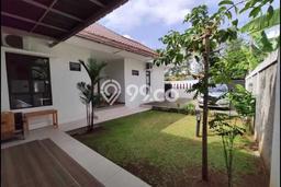 For Sale Rumah Mewah Exclusive di Limo, Depok For Sale Rumah Mewah Exclusive di Limo, Depok