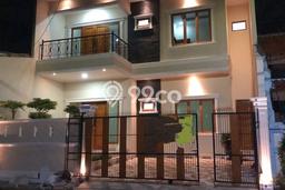 Rumah Elit LB 280m2 Siap Pakai Desain Elegan di Rawamangun, Jakarta Timur Rumah Elit LB 280m2 Siap Pakai Desain Elegan di Rawamangun, Jakarta Timur