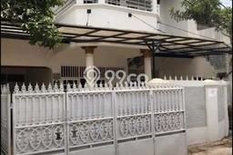 Rumah di Tebet, 4 KM, Area Strategis, Luas 125m² LB 200m² Rumah di Tebet, 4 KM, Area Strategis, Luas 125m² LB 200m²