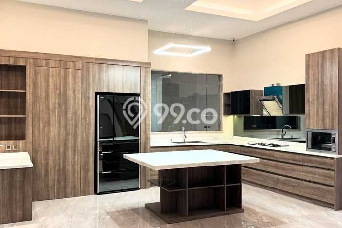 Rumah Elit Modern Tanpa Renovasi di Surabaya Kota Surabaya Rumah Elit Modern Tanpa Renovasi di Surabaya Kota Surabaya