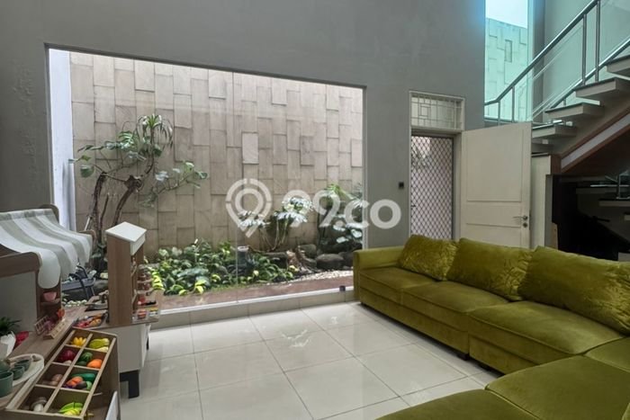 Rumah Elit Modern Siap Huni di Green garden Jakarta Barat Rumah Elit Modern Siap Huni di Green garden Jakarta Barat