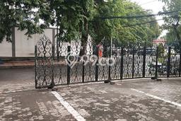 Disewakan Rumah Nyaman LT 656m2 / LB 500m2 di Surabaya Kota, Surabaya Disewakan Rumah Nyaman LT 656m2 / LB 500m2 di Surabaya Kota, Surabaya