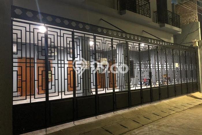 Rumah Elit LB 550m2 Siap Huni Desain Elegan di Tamansari, Jakarta Barat Rumah Elit LB 550m2 Siap Huni Desain Elegan di Tamansari, Jakarta Barat