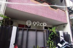 Rumah Modern 3 KT di Tanjung Duren Jakarta Barat Semi Furnished Rumah Modern 3 KT di Tanjung Duren Jakarta Barat Semi Furnished