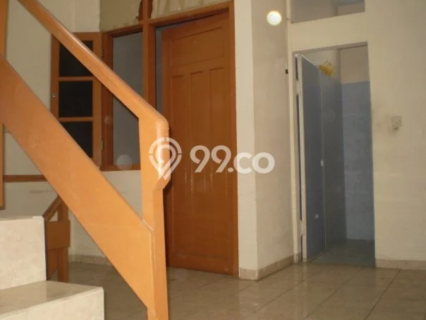 Lokasi strategis! Rumah siap pakai dikontrakkan di Gambir LB 131m2 Lokasi strategis! Rumah siap pakai dikontrakkan di Gambir LB 131m2