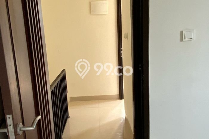 For Sale Rumah 3 Kamar Lokasi Strategis Bagus dan Strategis di Cengkareng For Sale Rumah 3 Kamar Lokasi Strategis Bagus dan Strategis di Cengkareng