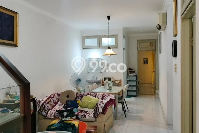 Hunian Mewah LB 100m2 Siap Huni Desain Elegan di Puri Indah, Jakarta Barat Hunian Mewah LB 100m2 Siap Huni Desain Elegan di Puri Indah, Jakarta Barat