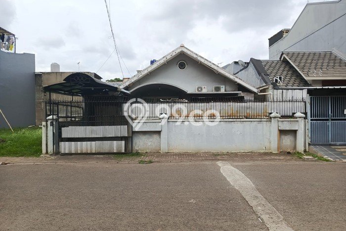 Rumah Luas Asri 4 KT Siap Pakai di Duta Garden Tangerang Rumah Luas Asri 4 KT Siap Pakai di Duta Garden Tangerang