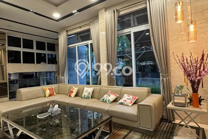 Jual Cepat Hunian Elegan Klasik di Jakarta Utara Jual Cepat Hunian Elegan Klasik di Jakarta Utara