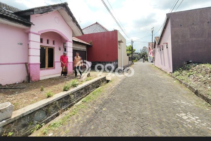 Jual Rumah Harga Miring Karanglewas Punya 1 Kamar & LT 150m2 Jual Rumah Harga Miring Karanglewas Punya 1 Kamar & LT 150m2