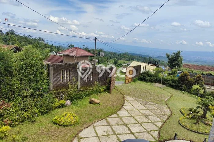 Rumah Minimalis 2 KT LT 672m2 di Baturaden Rumah Minimalis 2 KT LT 672m2 di Baturaden