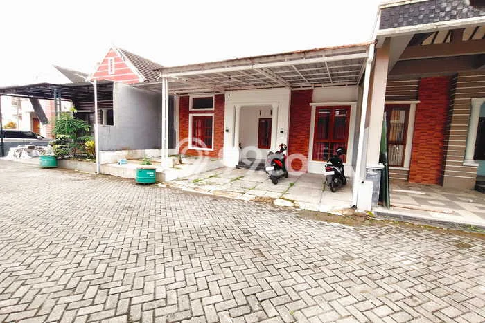 Rumah Modern 3 KT LT 140m2 di Baturaden Rumah Modern 3 KT LT 140m2 di Baturaden