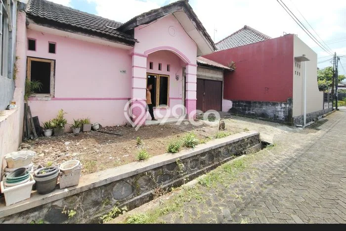 Jual Rumah Harga Miring Karanglewas Punya 1 Kamar & LT 150m2 Jual Rumah Harga Miring Karanglewas Punya 1 Kamar & LT 150m2