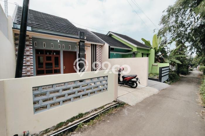 Rumah Sederhana Dijual di Sumbang 2 Kamar dengan Luas Tanah 94m2 Rumah Sederhana Dijual di Sumbang 2 Kamar dengan Luas Tanah 94m2