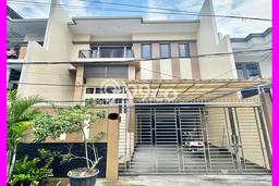 For Sale! Premium House LT 160m2 Desain Elegan di Jelambar For Sale! Premium House LT 160m2 Desain Elegan di Jelambar