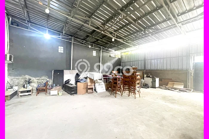 Unit Gudang Disewakan di Jelambar di Area Ramai & Strategis Unit Gudang Disewakan di Jelambar di Area Ramai & Strategis