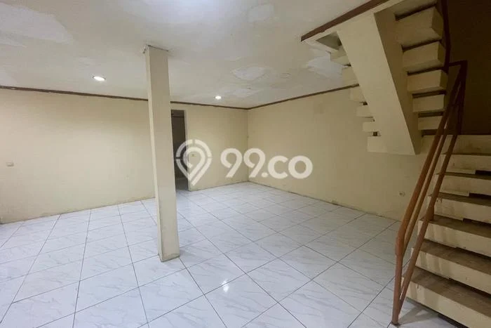 Rumah Disewakan Jakarta Barat LT 126m2 LB 182m2 Kawasan Jelambar Rumah Disewakan Jakarta Barat LT 126m2 LB 182m2 Kawasan Jelambar