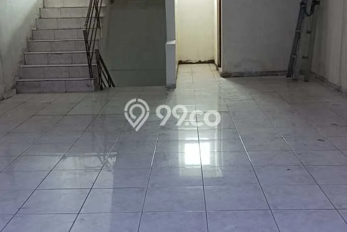 Disewakan Ruko di Kawasan Ramai Jelambar Luas 240m2 Disewakan Ruko di Kawasan Ramai Jelambar Luas 240m2