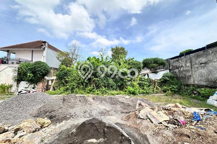 Tanah Dijual Lokasi Strategis di Badung dengan Luas 393m2 Tanah Dijual Lokasi Strategis di Badung dengan Luas 393m2