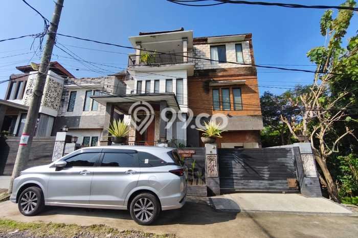 Dijual Vila Kawasan , Area 200m2m², Posisi Strategis Dijual Vila Kawasan , Area 200m2m², Posisi Strategis