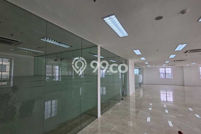 Untuk Dijual Komersial di Genteng Surabaya LT 1003m2 / LB 2426m2 Untuk Dijual Komersial di Genteng Surabaya LT 1003m2 / LB 2426m2