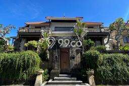 Ready to Use! Premium House LT 270m2 Desain Elegan di Sesetan Ready to Use! Premium House LT 270m2 Desain Elegan di Sesetan