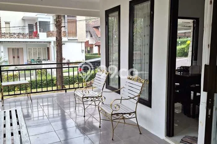 LOKASI STRATEGIS! Vila di Trawas, Area 300m2m², Lingkungan Prima LOKASI STRATEGIS! Vila di Trawas, Area 300m2m², Lingkungan Prima