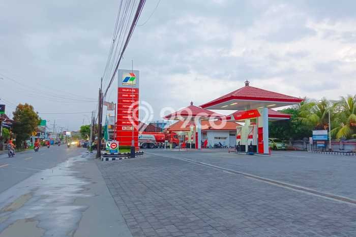 Dijual Komersial di Seririt Buleleng LT 1570m2 / LB 355m2 Dijual Komersial di Seririt Buleleng LT 1570m2 / LB 355m2