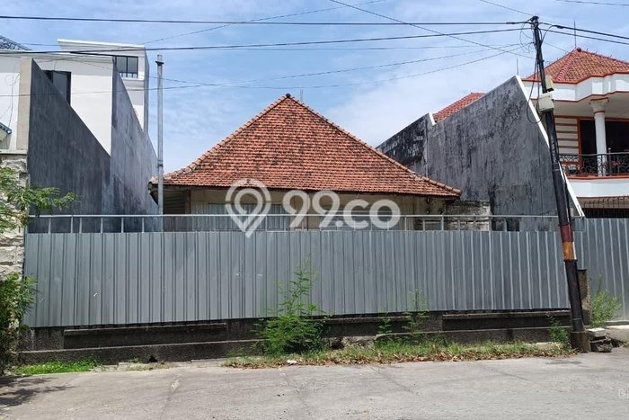 Unit Komersial Dijual di Genteng Surabaya Luas Tanah 484m2, Luas Bangunan 200m2 Unit Komersial Dijual di Genteng Surabaya Luas Tanah 484m2, Luas Bangunan 200m2