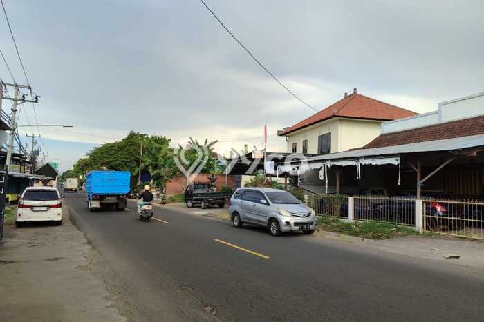 Lokasi Strategis! Dijual Komersial Bisnis di Seririt, Buleleng Kondisi Baik Lokasi Strategis! Dijual Komersial Bisnis di Seririt, Buleleng Kondisi Baik