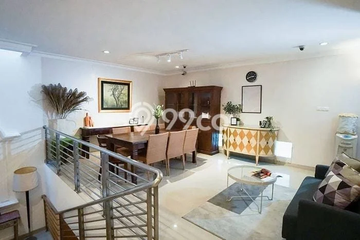 Kost Dijual di Kuningan dengan 40 KT dan Luas 666m2 Kost Dijual di Kuningan dengan 40 KT dan Luas 666m2