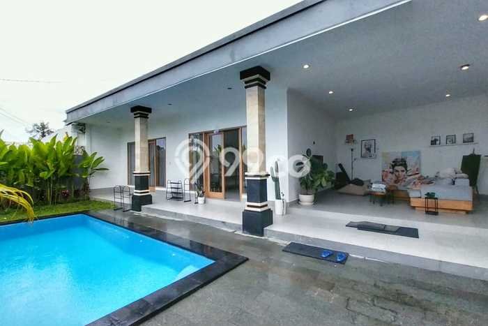 Disewakan! Rumah 2 Kamar Tidur &
2 Kamar Mandi di canggu, Badung Disewakan! Rumah 2 Kamar Tidur &
2 Kamar Mandi di canggu, Badung