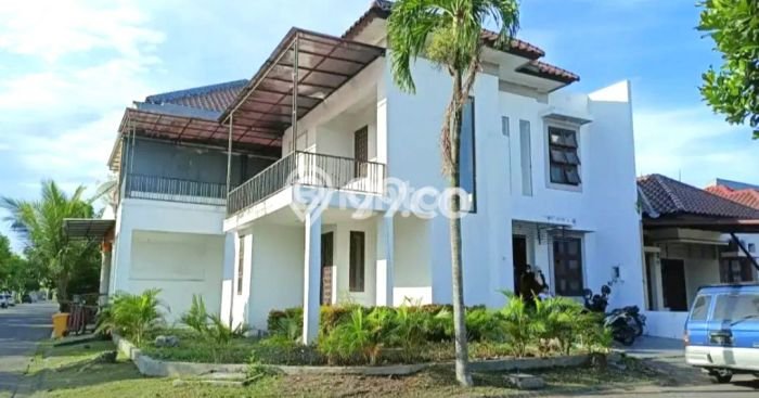 Rumah Elit Modern Siap Huni di Ketintang Surabaya Rumah Elit Modern Siap Huni di Ketintang Surabaya