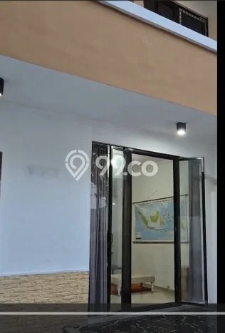 Hunian Cantik Modern Lb 132m2 di Wiyung, Surabaya Hunian Cantik Modern Lb 132m2 di Wiyung, Surabaya