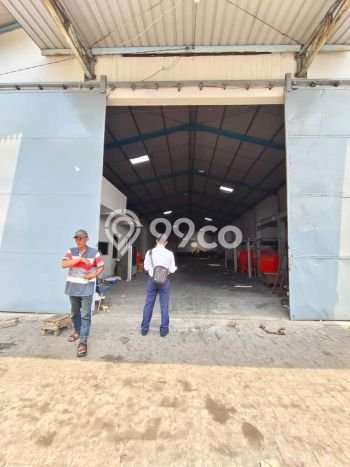 Gudang Dijual di Surabaya LT 1580m2 & LB 1000m2 Lokasi Terbaik! Gudang Dijual di Surabaya LT 1580m2 & LB 1000m2 Lokasi Terbaik!