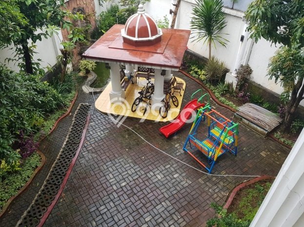 Dijual Rumah Mewah Megah Dengan View Eksklusif di Pulogebang, Jakarta Timur Dijual Rumah Mewah Megah Dengan View Eksklusif di Pulogebang, Jakarta Timur