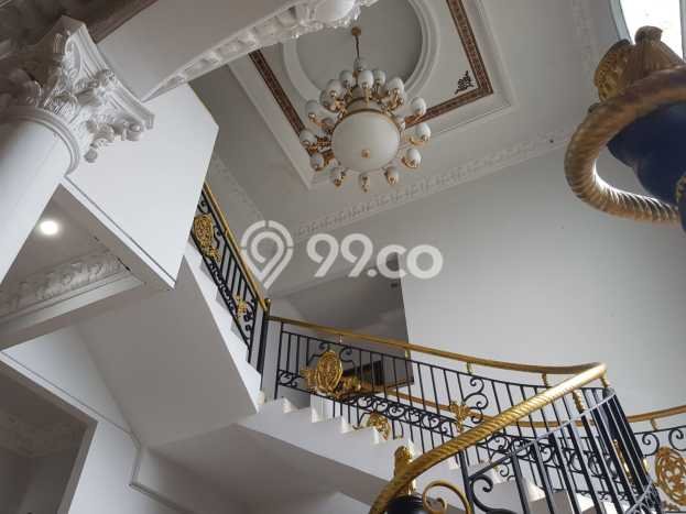 Dijual Rumah Mewah Megah Dengan View Eksklusif di Pulogebang, Jakarta Timur Dijual Rumah Mewah Megah Dengan View Eksklusif di Pulogebang, Jakarta Timur