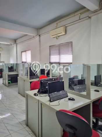 Komersial Dijual di Kawasan Mampang Prapatan, Jakarta Selatan Harga Kompetitif Komersial Dijual di Kawasan Mampang Prapatan, Jakarta Selatan Harga Kompetitif
