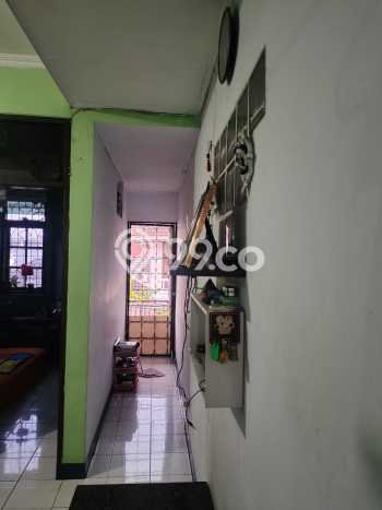 Rumah Modern 5 Kamar LT 96m2 di Pondok Kelapa Rumah Modern 5 Kamar LT 96m2 di Pondok Kelapa