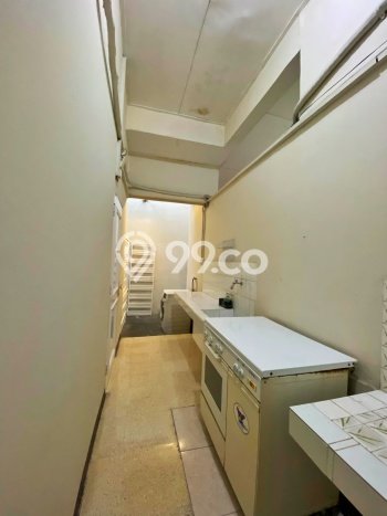 Sewa Rumah Nyaman di Senayan LT 600m2 / LB 800m2 Kondisi Bagus Sewa Rumah Nyaman di Senayan LT 600m2 / LB 800m2 Kondisi Bagus