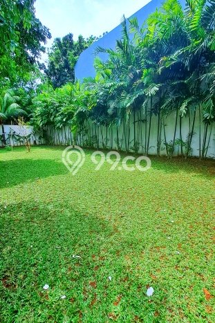 Disewakan Cepat Rumah Kondisi Baik di Area Kebayoran Baru, Jakarta Selatan Disewakan Cepat Rumah Kondisi Baik di Area Kebayoran Baru, Jakarta Selatan