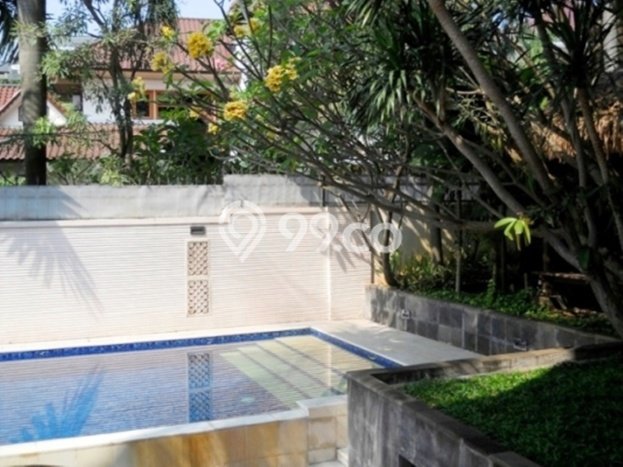 Hunian Elit LB 850m2 Siap Pakai Desain Elegan di Pondok Indah, Jakarta Selatan Hunian Elit LB 850m2 Siap Pakai Desain Elegan di Pondok Indah, Jakarta Selatan