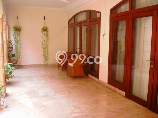 RECOMMENDED! Rumah kawasan Pondok Indah, 5 KT, Lokasi Strategis, LT 350m² Bangunan 450m² RECOMMENDED! Rumah kawasan Pondok Indah, 5 KT, Lokasi Strategis, LT 350m² Bangunan 450m²