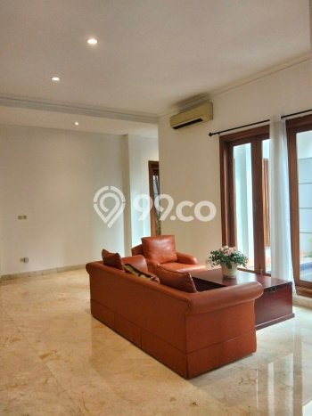 Hunian Ideal dengan LT 510m2 & LB 600m2 Disewakan di Pondok Indah Hunian Ideal dengan LT 510m2 & LB 600m2 Disewakan di Pondok Indah