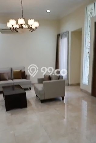 Hunian Ideal dengan LT 585m2 & LB 750m2 Disewakan di Pondok Indah Hunian Ideal dengan LT 585m2 & LB 750m2 Disewakan di Pondok Indah