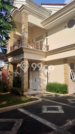 Disewakan Rumah Nyaman LT 650m2 / LB 600m2 di Pondok Indah, Jakarta Selatan Disewakan Rumah Nyaman LT 650m2 / LB 600m2 di Pondok Indah, Jakarta Selatan