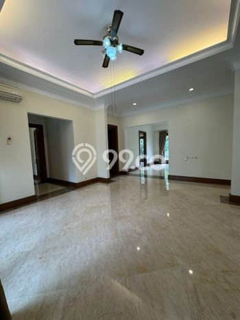 Hunian Minimalis Disewakan di Pondok Indah Jakarta Selatan 5 KT & 4 KM Hunian Minimalis Disewakan di Pondok Indah Jakarta Selatan 5 KT & 4 KM