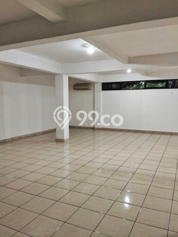 Disewakan Rumah Nyaman di Pondok Indah LT 650m2 / LB 750m2 Siap Huni Disewakan Rumah Nyaman di Pondok Indah LT 650m2 / LB 750m2 Siap Huni